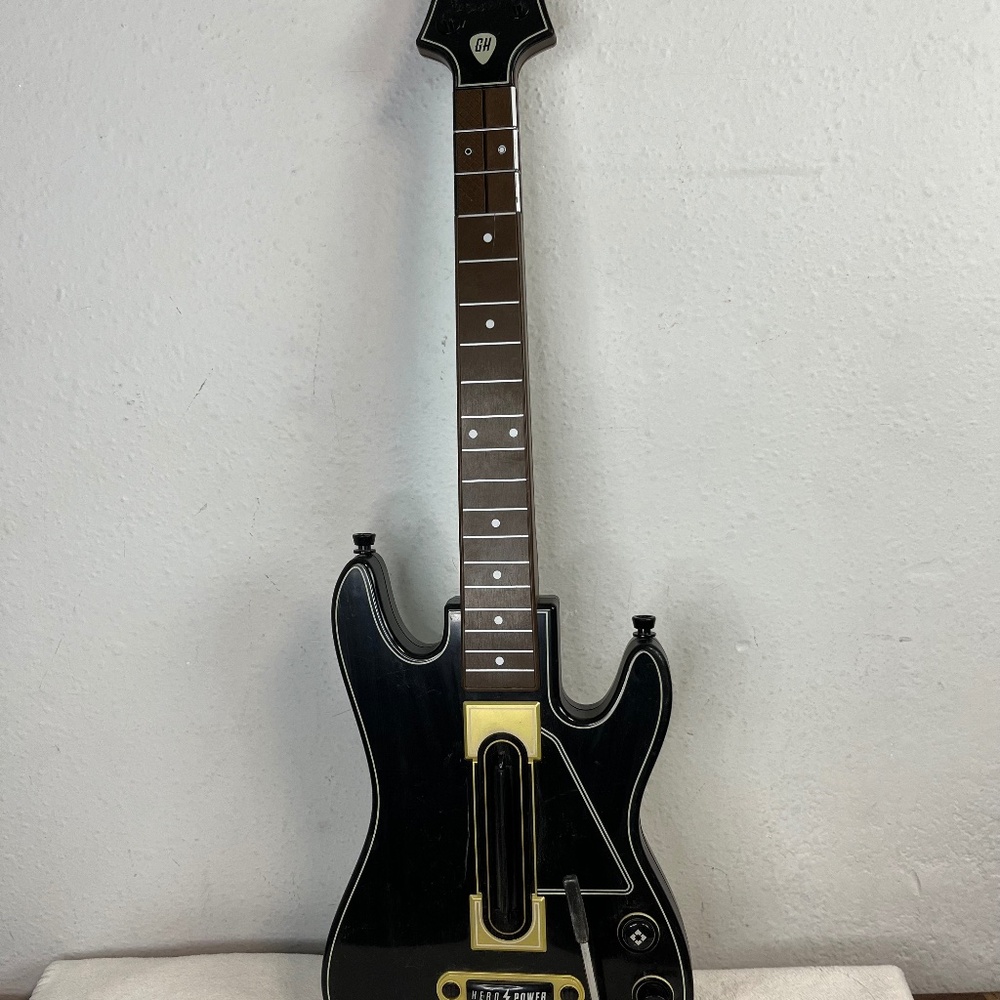 Guitar Hero Live Wireless Guitar 0000654 Xbox 360/One/PS3/PS4/Wii U/PC No Dongle